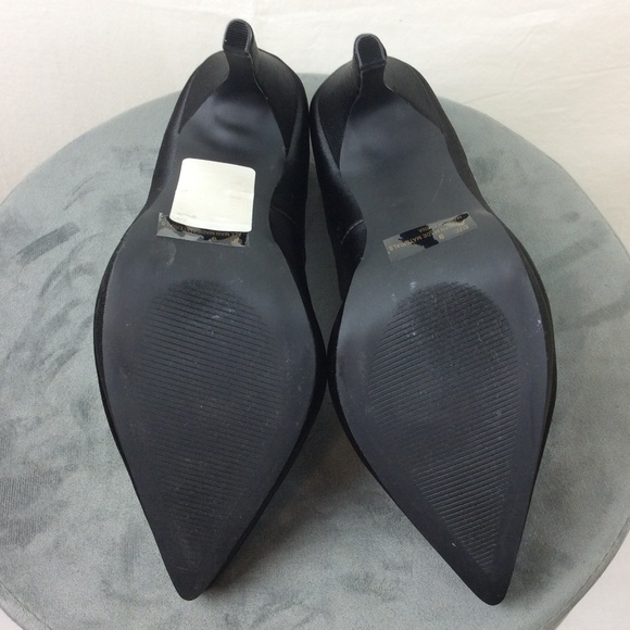 Qupid Black Satin/Nubuck Pumps - Picture 6 of 7